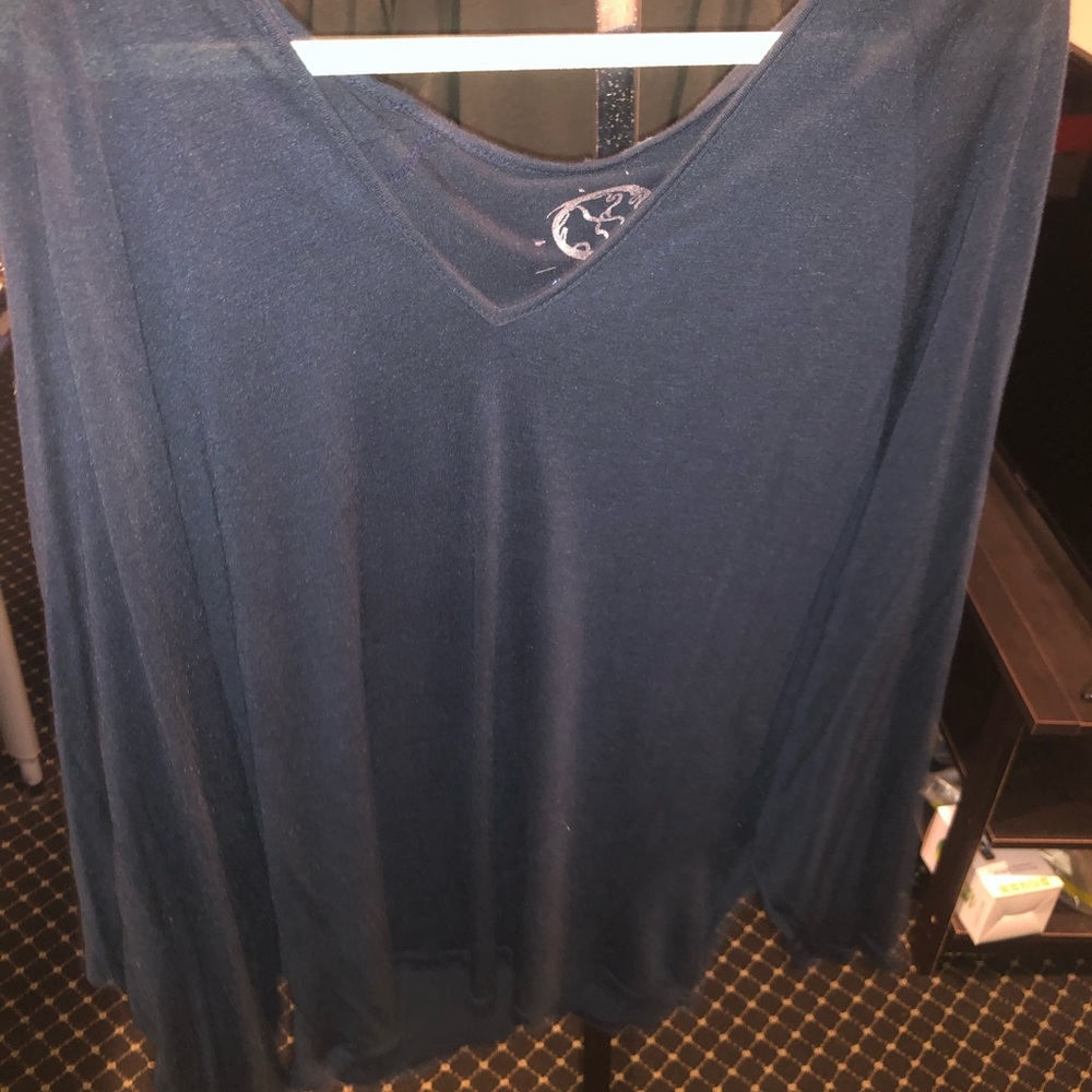 Blue life long sleeved top